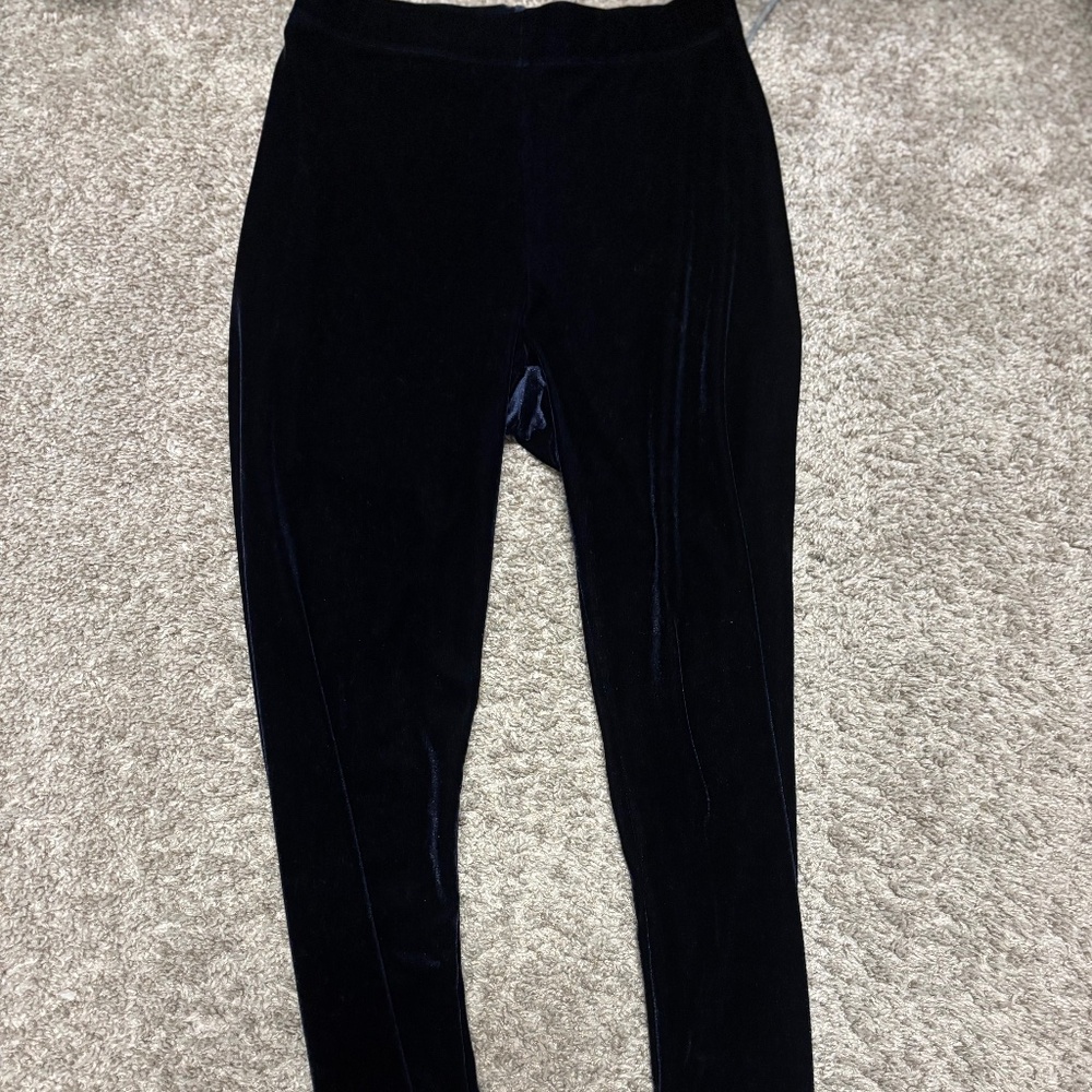 Fabletics velvetine midnight blue leggings